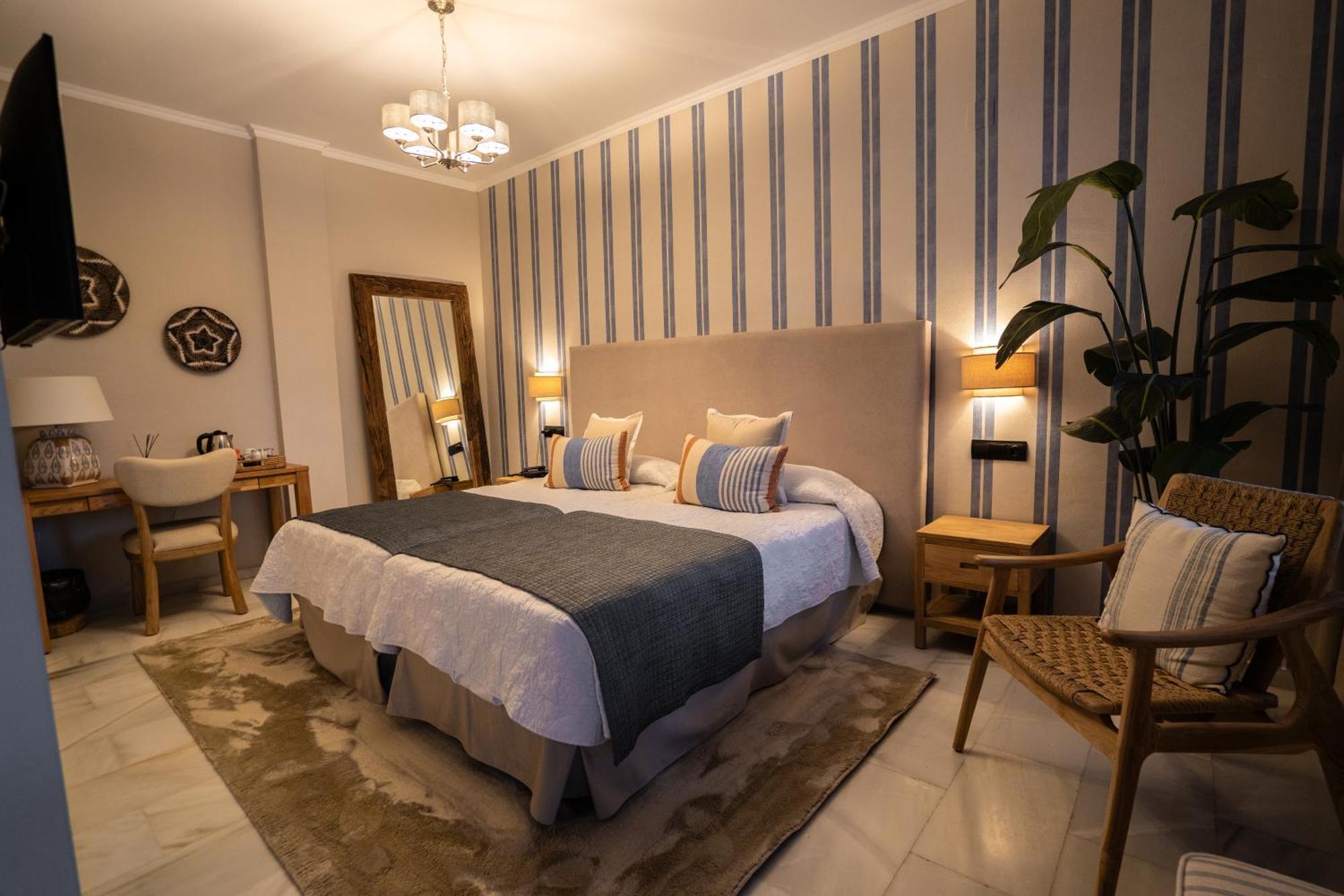Hotel La Fonda Бенальмадена Экстерьер фото