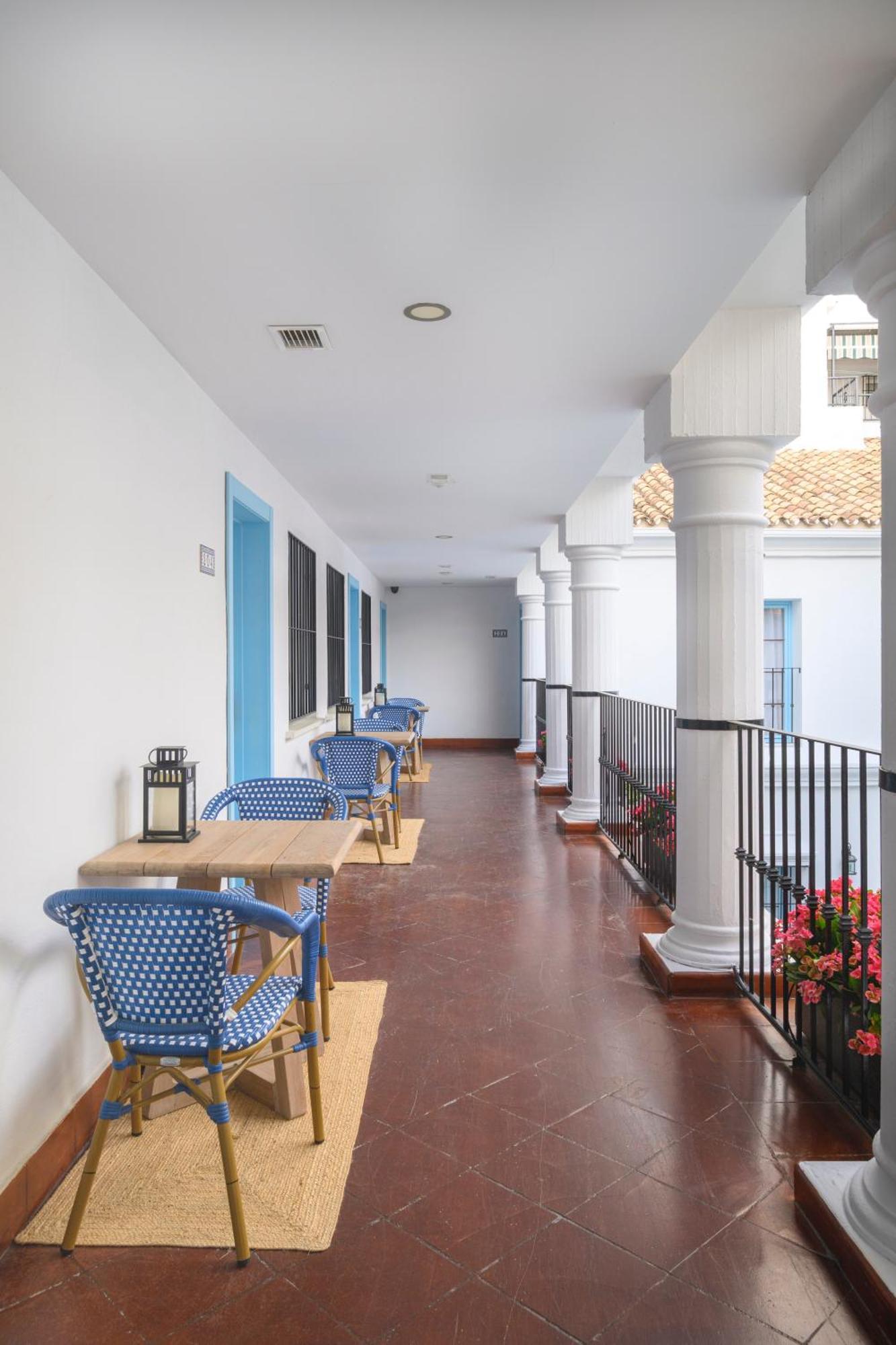 Hotel La Fonda Бенальмадена Экстерьер фото